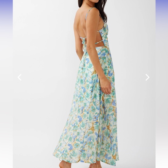 Selfie Leslie Dress - Picture 2 of 2